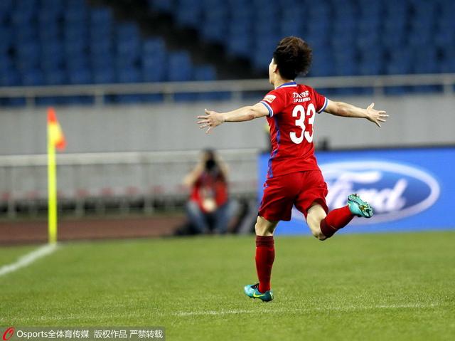 影片采用IMAX特制... 《沙丘3》首曝预告 赞达亚甜茶震撼开启史诗终2026-03-18 电影《真人快打2》定档5月8日 格斗升级血战到2026-03-16 《你好，爱美丽》超前观影 鲁豫连线导演共谈成长2026-03-15 《至尊马蒂》曝特辑 沉浸体验马蒂紧张奔突人生2026-03-13 更多 相关电影 阿凡达3 导演：詹姆斯·卡梅隆 主演：萨姆·沃辛顿 等 预告片 《阿凡达3》：视觉拉满故事踏步，还能让你坐住吗？