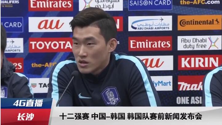 制片人:将向玛吉·史密斯致敬 2024-12-27 今年9月，英国传奇演员玛吉·史密斯女爵去世，这不仅让“哈迷”失去了麦格教授，《唐顿庄园》系列也失去了维奥莱特伯爵夫人。