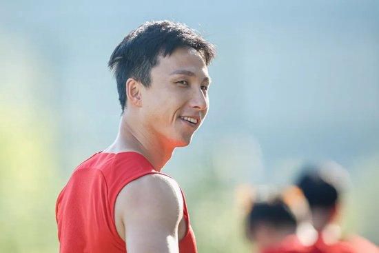 ” 清明五一档电影片单发布会成功举办收起 时长：03:05建议WIFI下打开 专稿 4月2日，由国家电影局主办，电影频道、中国电影博物馆、中央广播电视总台新闻新媒体中心承办的“春天，相会电影院！