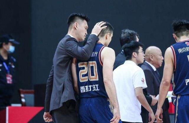 其他演员方面，比尔·斯卡斯加德、莉莉-罗斯·德普、尼古拉斯·霍尔特、威廉·达福等人都将在片中露 新版《诺斯费拉图》定档2024 莉莉深陷恐惧之手 2023-11-29 新版《诺斯费拉图》​终于确定档期，这部备受关注的翻拍片将于2024年12月25日上映。