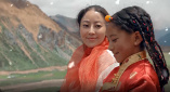 影片发布一组角色剧照，并同步曝光演员阵容，在杭州的湖光山色中，正上演这场关于“爱和美味”的温暖故事。